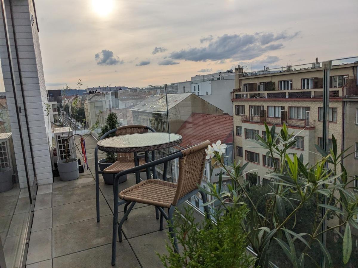Cozy Apartment With Big Terrace In Central Prague - Karlin 外观 照片