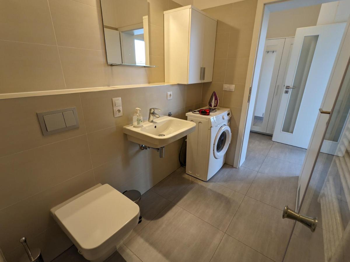 Cozy Apartment With Big Terrace In Central Prague - Karlin 外观 照片